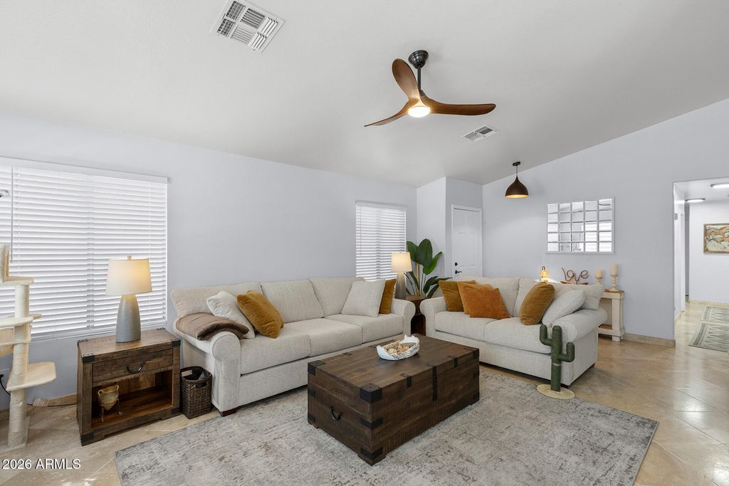 1039 W 6TH Avenue, Apache Junction, AZ 85120 — photo 3