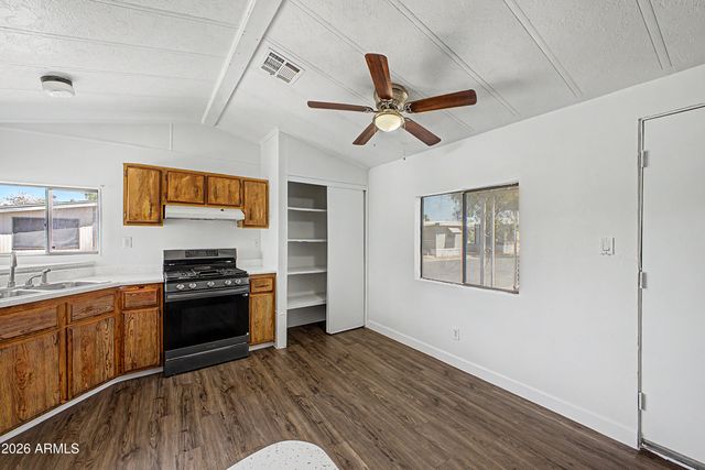8595 N 71ST Avenue 94, Glendale, AZ 85301