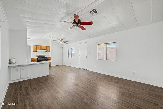 8595 N 71ST Avenue 94, Glendale, AZ 85301