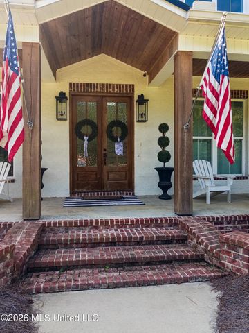 805 Mount Helm Road, Brandon, MS 39047