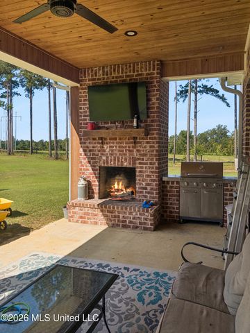 805 Mount Helm Road, Brandon, MS 39047