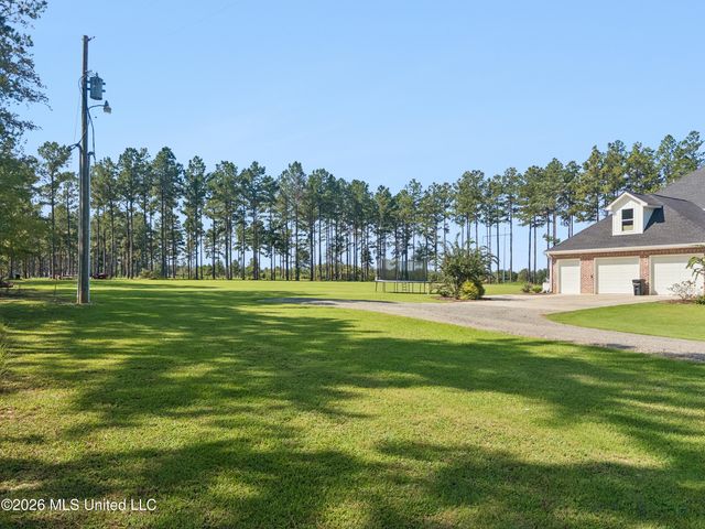 805 Mount Helm Road, Brandon, MS 39047