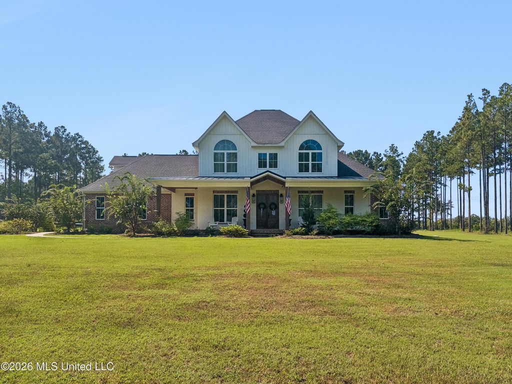 805 Mount Helm Road, Brandon, MS 39047