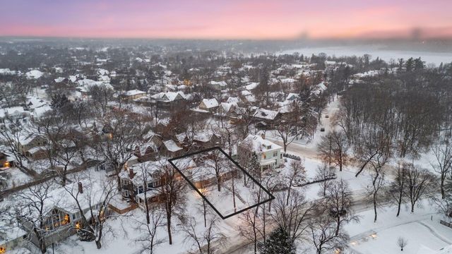 4012 Linden Hills Boulevard, Minneapolis, MN 55410