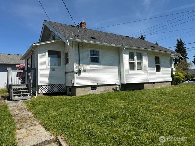 6722 S J Street, Tacoma, WA 98408