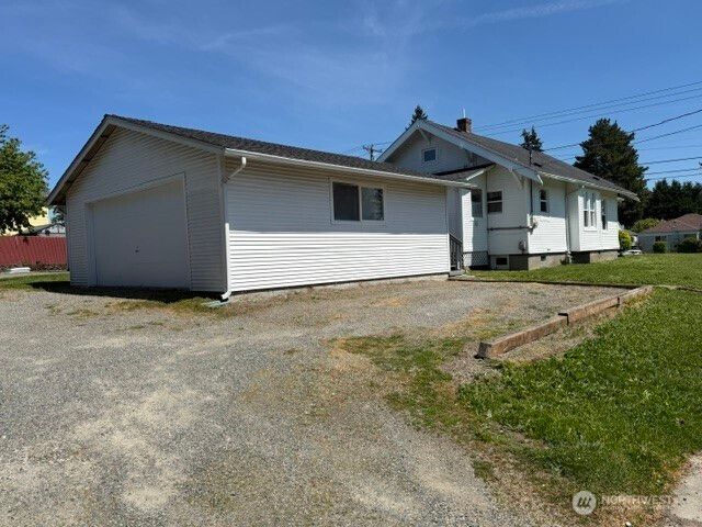 6722 S J Street, Tacoma, WA 98408