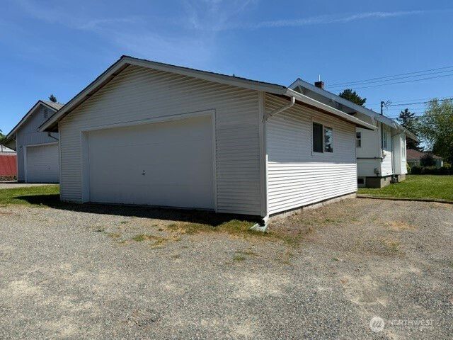 6722 S J Street, Tacoma, WA 98408