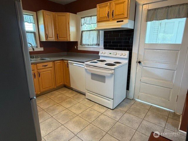 6722 S J Street, Tacoma, WA 98408