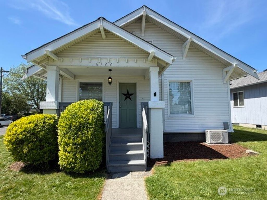 6722 S J Street, Tacoma, WA 98408