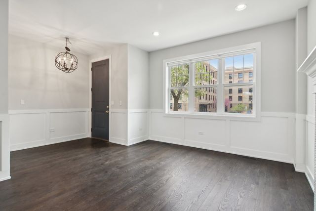 4637 S Michigan Avenue, Chicago, IL 60653