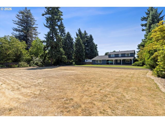 339 Ne SOUTH SHORE Rd, Portland, OR 97211