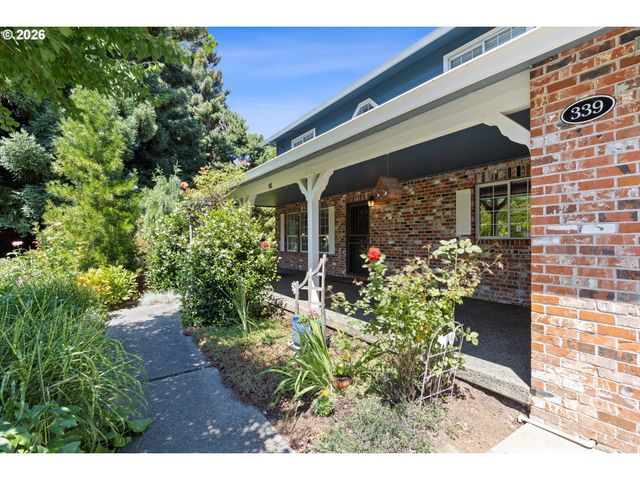 339 Ne SOUTH SHORE Rd, Portland, OR 97211