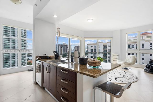 20000 E Country Club Drive PH01, Aventura, FL 33180