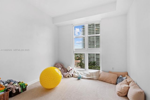 20000 E Country Club Drive PH01, Aventura, FL 33180