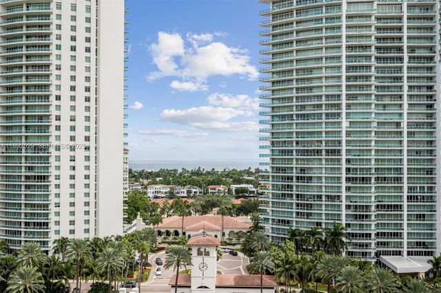 20000 E Country Club Drive PH01, Aventura, FL 33180