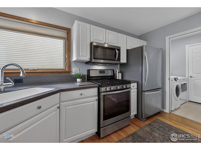 379 Lodgewood Ln, Lafayette, CO 80026