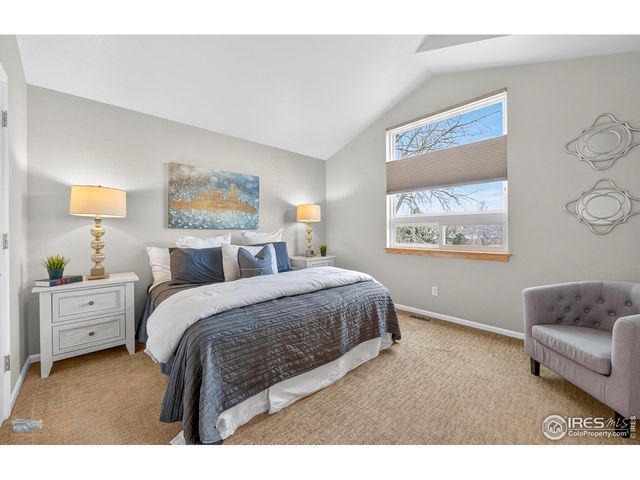 379 Lodgewood Ln, Lafayette, CO 80026