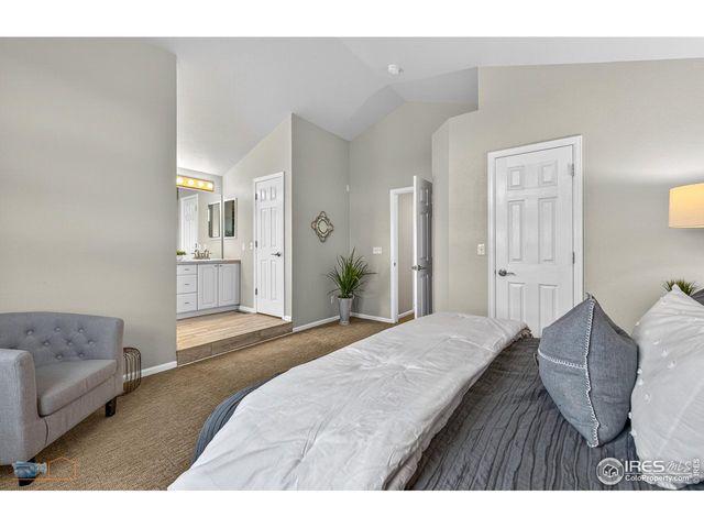 379 Lodgewood Ln, Lafayette, CO 80026