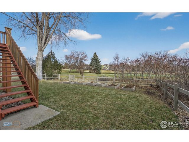 379 Lodgewood Ln, Lafayette, CO 80026