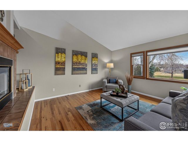 379 Lodgewood Ln, Lafayette, CO 80026