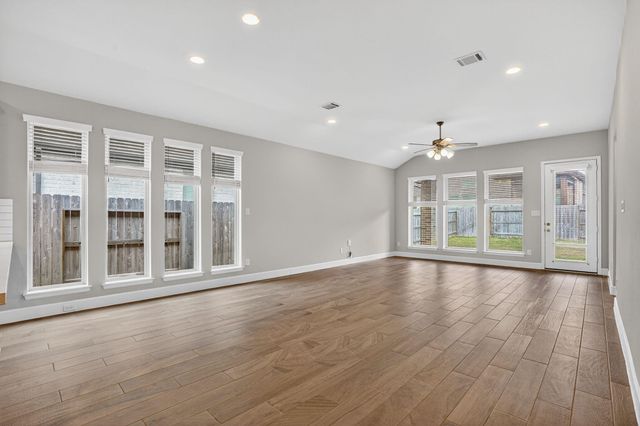 15711 Autumn Sun Court, Conroe, TX 77302