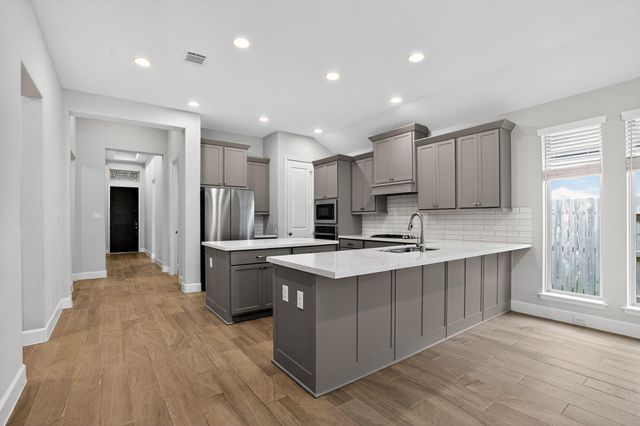 15711 Autumn Sun Court, Conroe, TX 77302