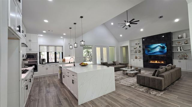 34202 Conroe Huffsmith, Magnolia, TX 77354