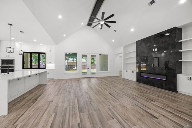34202 Conroe Huffsmith, Magnolia, TX 77354