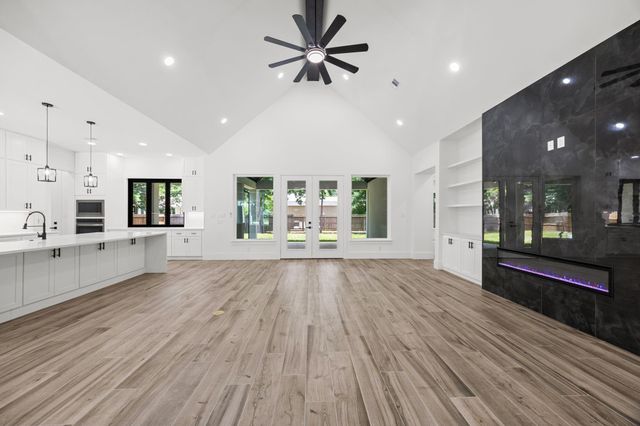 34202 Conroe Huffsmith, Magnolia, TX 77354