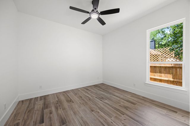 34202 Conroe Huffsmith, Magnolia, TX 77354