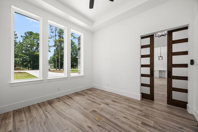34202 Conroe Huffsmith, Magnolia, TX 77354