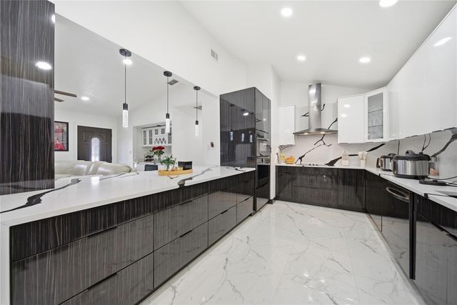 4916 HI VISTA CIRCLE, Tampa, FL 33625