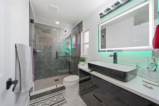 4916 HI VISTA CIRCLE, Tampa, FL 33625