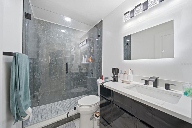 4916 HI VISTA CIRCLE, Tampa, FL 33625