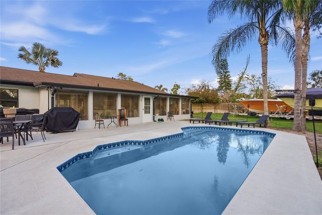 4916 HI VISTA CIRCLE, Tampa, FL 33625