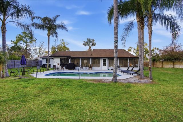 4916 HI VISTA CIRCLE, Tampa, FL 33625