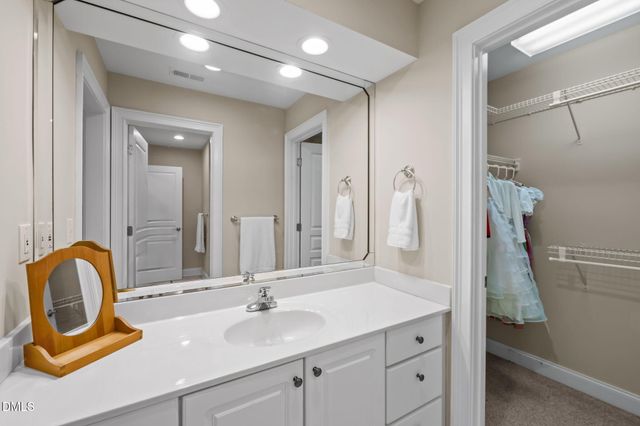 825 Oxbow Crossing Road, Chapel Hill, NC 27516