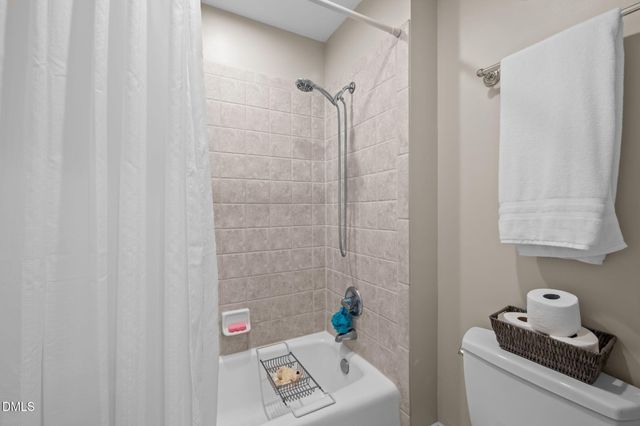 825 Oxbow Crossing Road, Chapel Hill, NC 27516