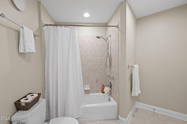 825 Oxbow Crossing Road, Chapel Hill, NC 27516