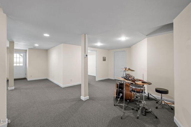 825 Oxbow Crossing Road, Chapel Hill, NC 27516