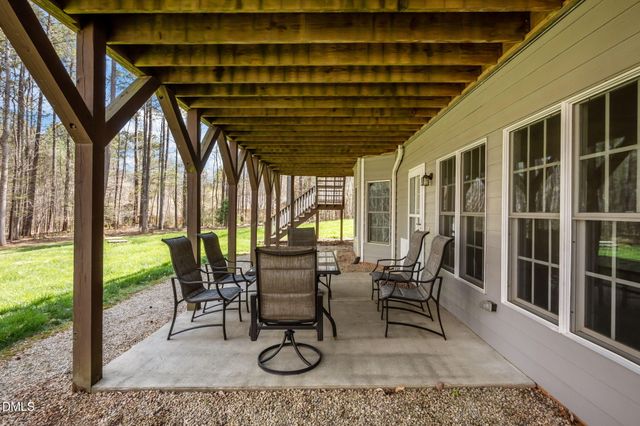 825 Oxbow Crossing Road, Chapel Hill, NC 27516