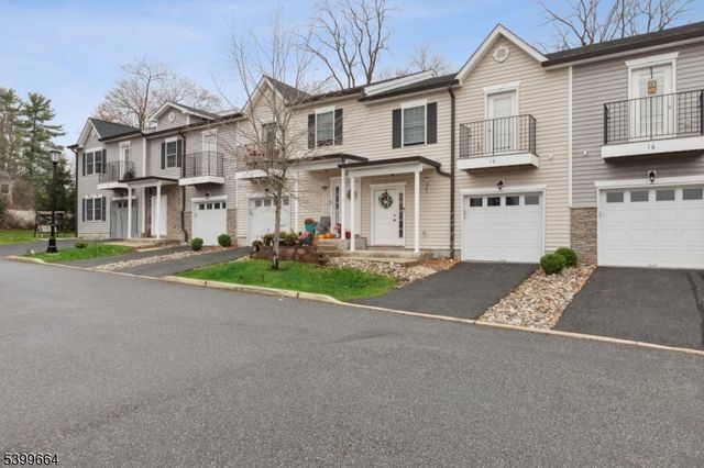 18 Joseph Dr 18, Newton Town, NJ 07860
