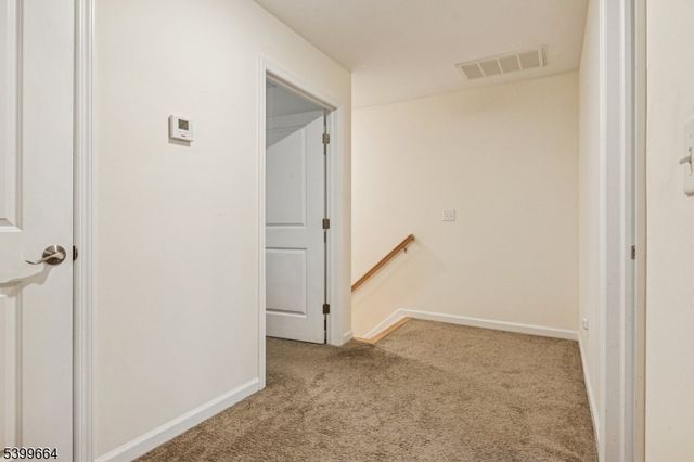 18 Joseph Dr 18, Newton Town, NJ 07860