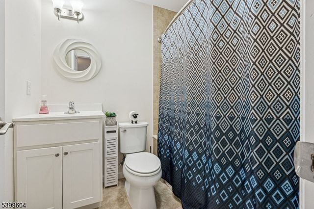 18 Joseph Dr 18, Newton Town, NJ 07860