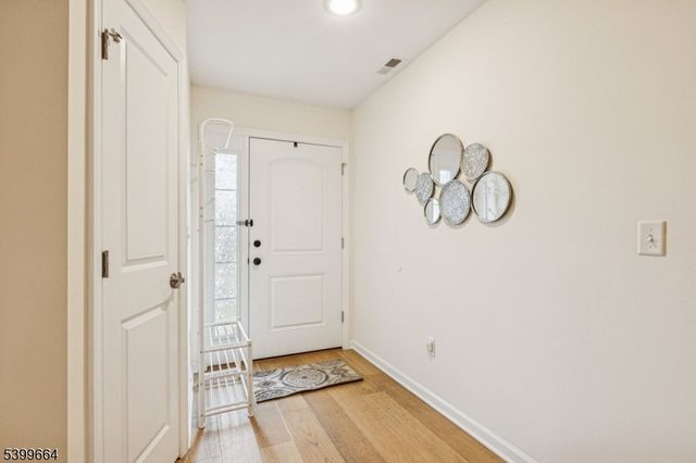 18 Joseph Dr 18, Newton Town, NJ 07860