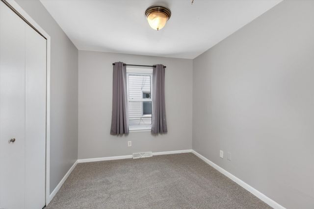 17835 Tennyson Street, Roseville, MI 48066