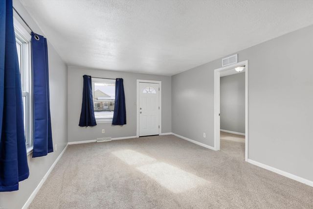 17835 Tennyson Street, Roseville, MI 48066