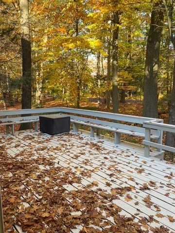 229 Portchester Road, Holland, MI 49424