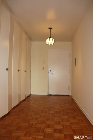 31 Woodland Street 7N, Hartford, CT 06105