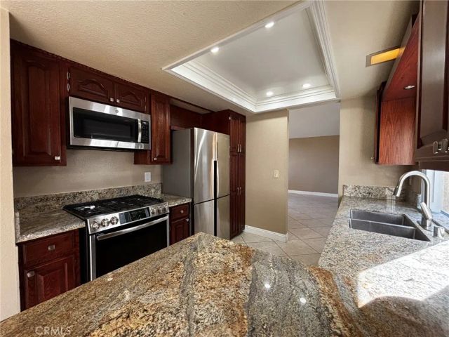 980 Tufts Circle, Corona, CA 92878